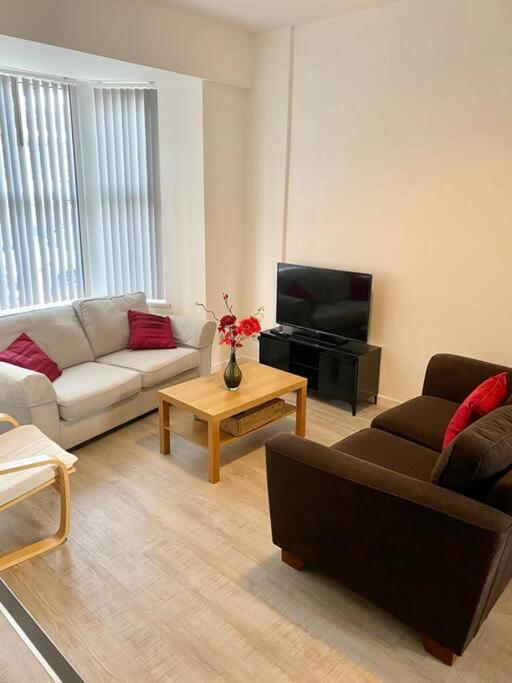 Eden 5 Bedroom House * Morecambe
